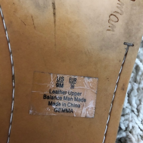 Sam Edelman tan suede gladiator sandal. Excellent used condition. Size 9 - Picture 7 of 7